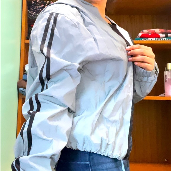 Gray sweater with two black lines - Picture 1 of 4